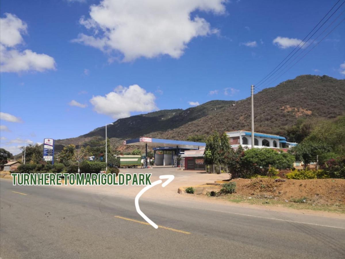 Marigold Park B&B Namanga Exterior photo